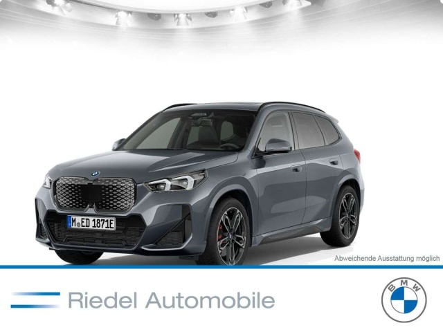 BMW iX1