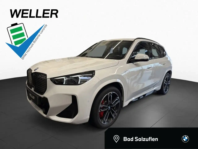 BMW iX1