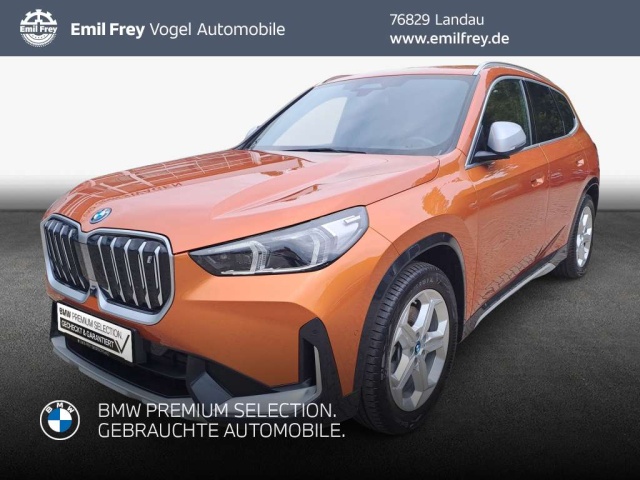 BMW iX1