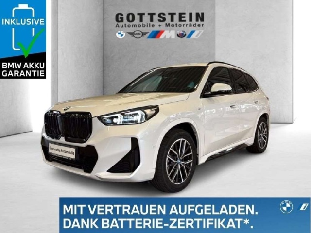 BMW iX1