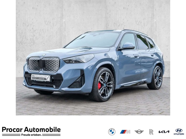 BMW iX1