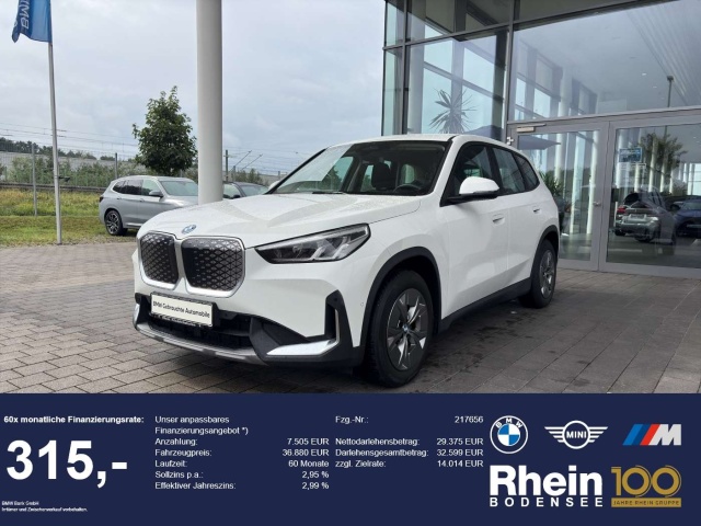 BMW iX1