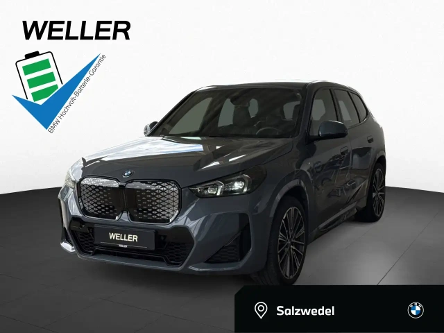 BMW iX1