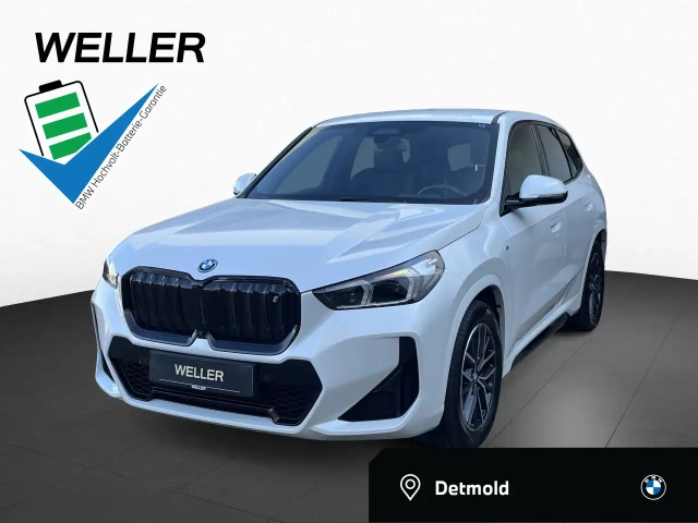 BMW iX1