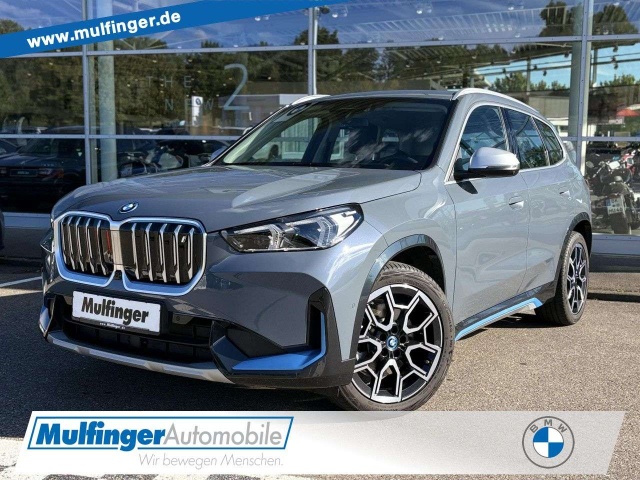 BMW iX1