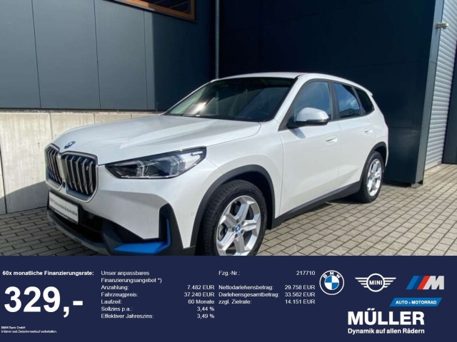 BMW iX1