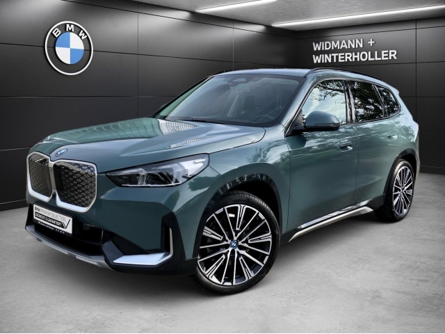 BMW iX1