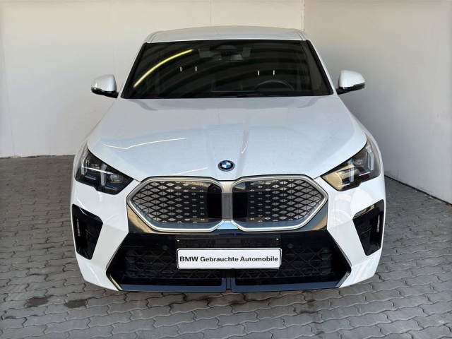 BMW iX2