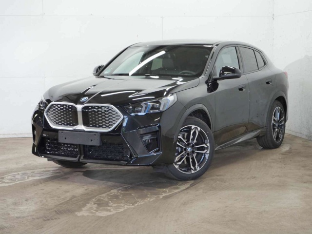 BMW iX2