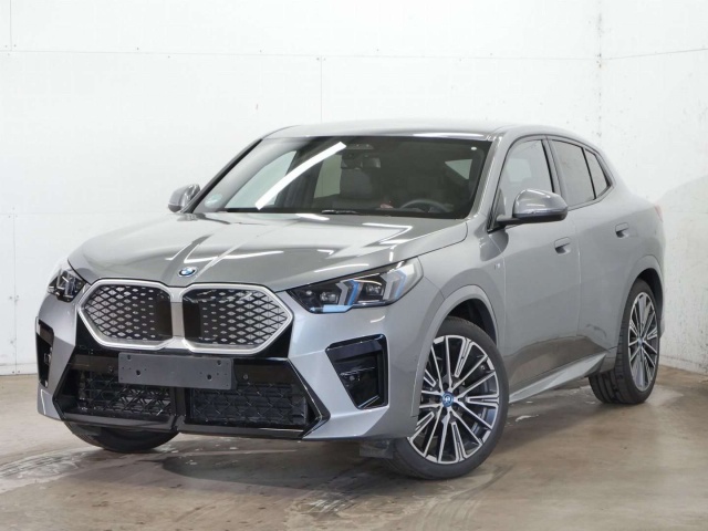 BMW iX2