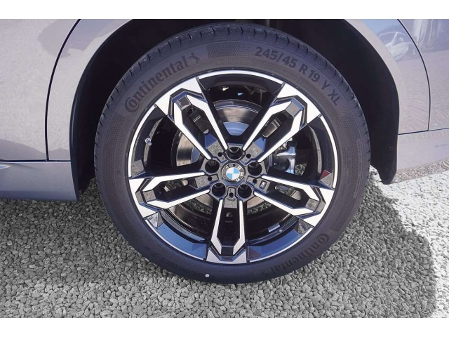 BMW iX2