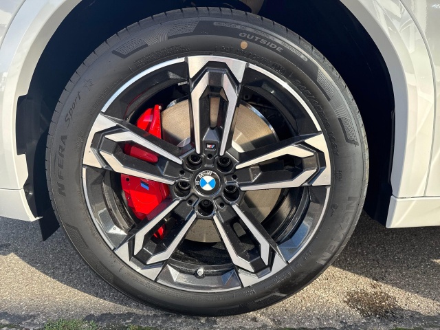 BMW iX2
