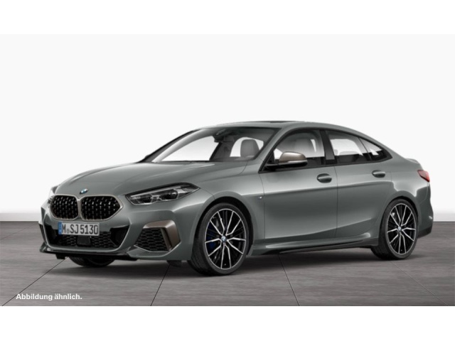 BMW M235