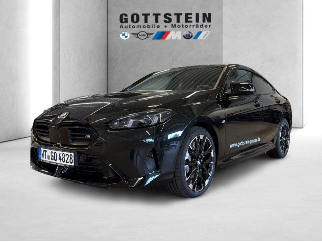 BMW M235