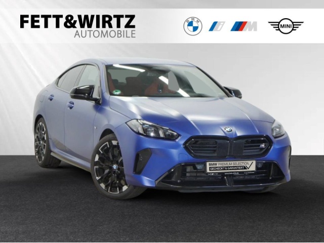 BMW M235