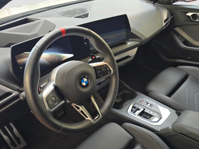 BMW M235
