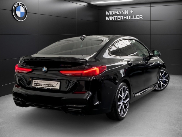 BMW M235