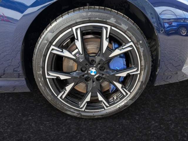 BMW M235