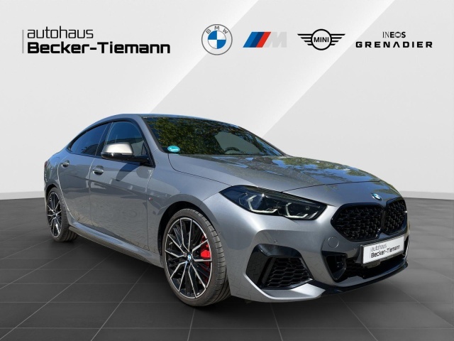BMW M235