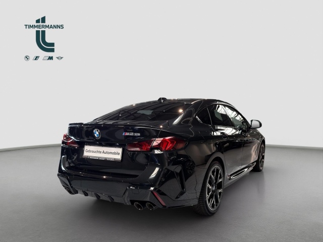 BMW M235