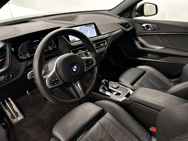 BMW M235