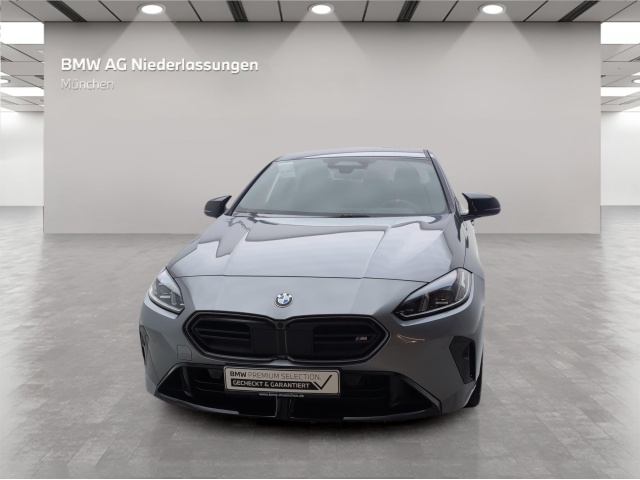 BMW M235