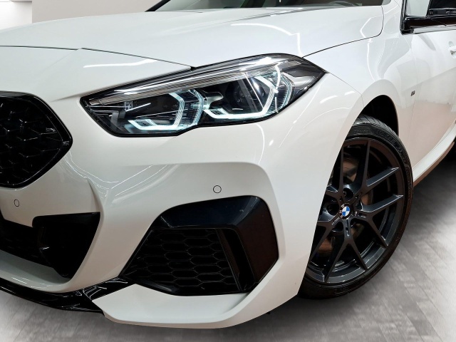 BMW M235