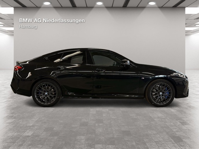 BMW M235
