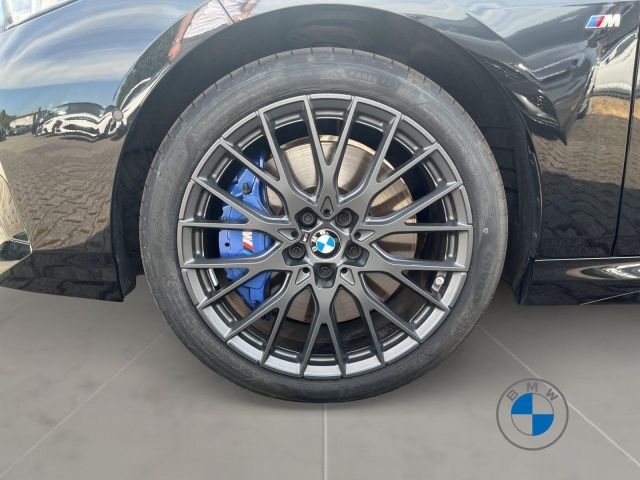 BMW M235