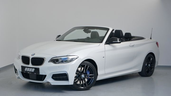 BMW M240i