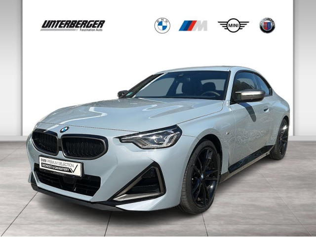 BMW M240i