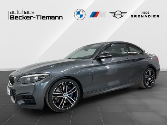 BMW M240i