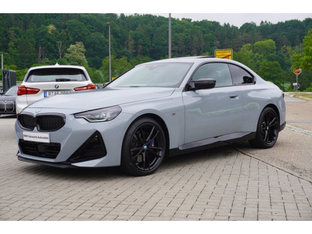 BMW M240i