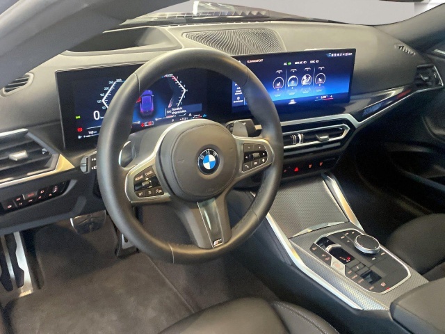 BMW M240i
