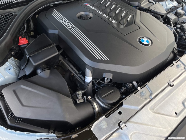 BMW M240i