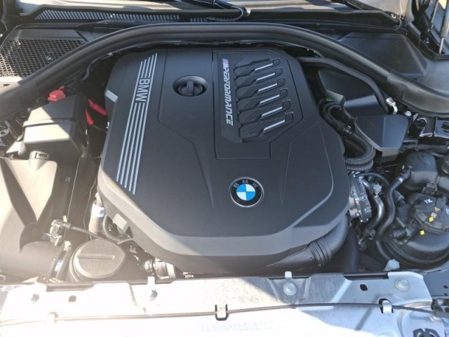 BMW M240i