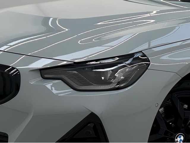 BMW M240i