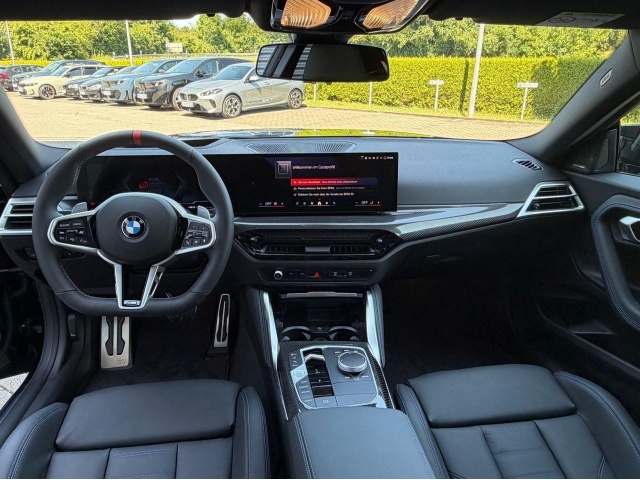 BMW M240i
