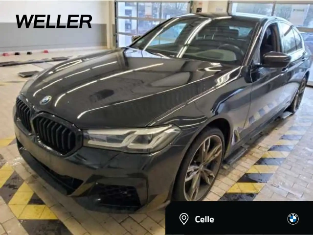 BMW M550i