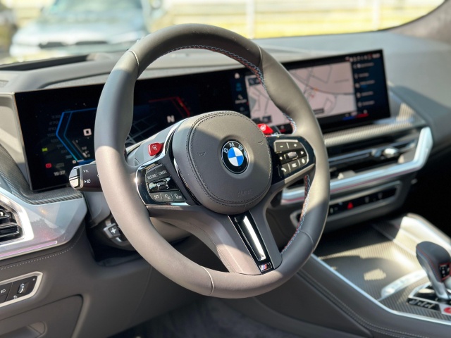 BMW XM