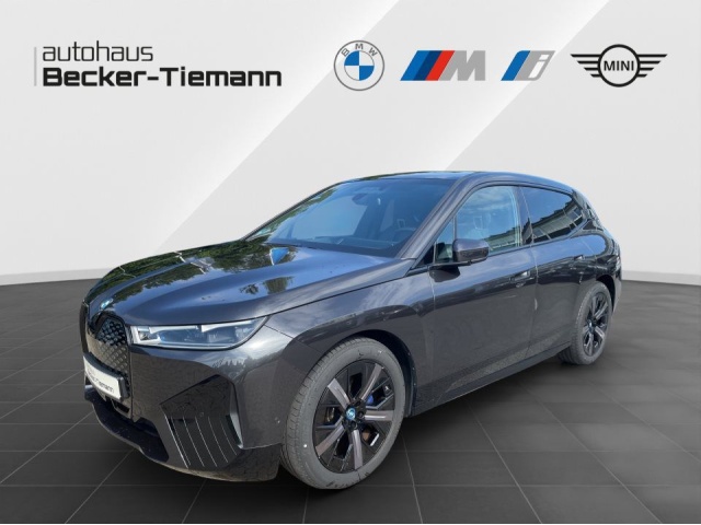 BMWi iX