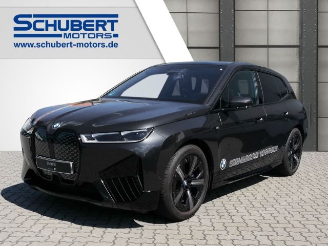 BMWi iX