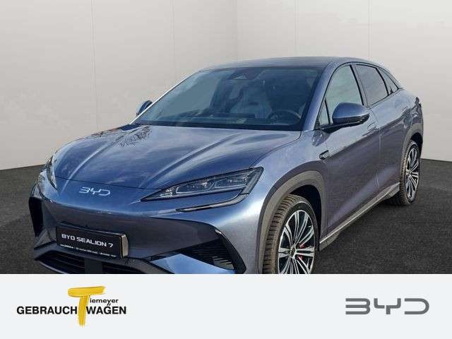 BYD Sealion 7