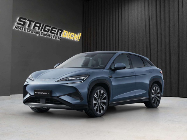 BYD Sealion 7