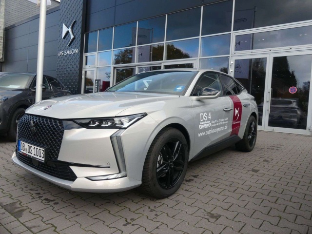 DS automobiles DS 4