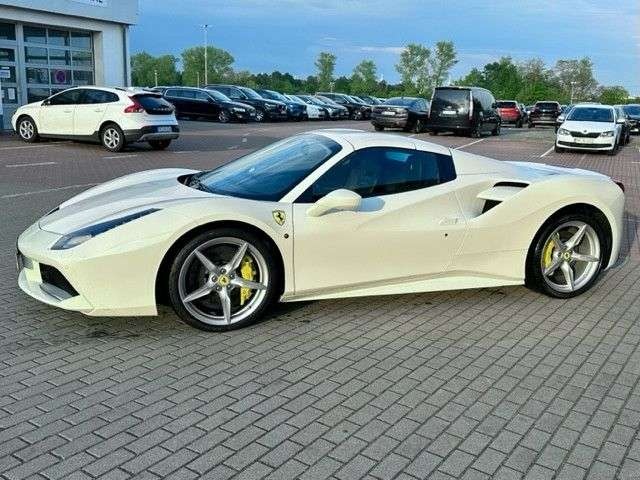 Ferrari 488
