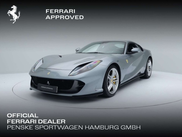 Ferrari 812