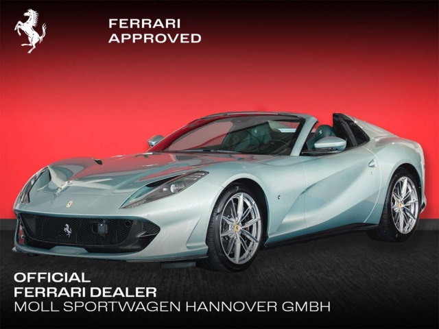 Ferrari 812