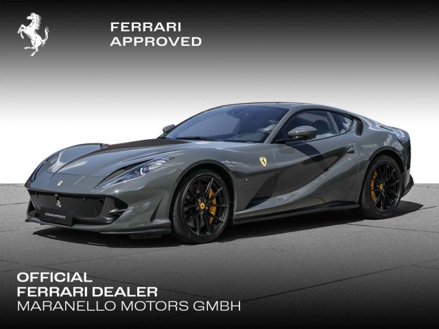 Ferrari 812
