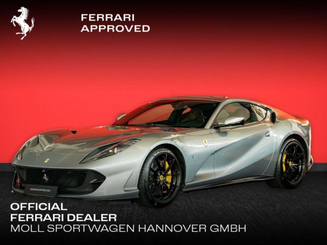 Ferrari 812
